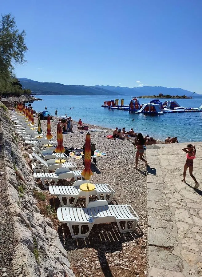 Apartments By The Sea Novi Vinodolski - 12322